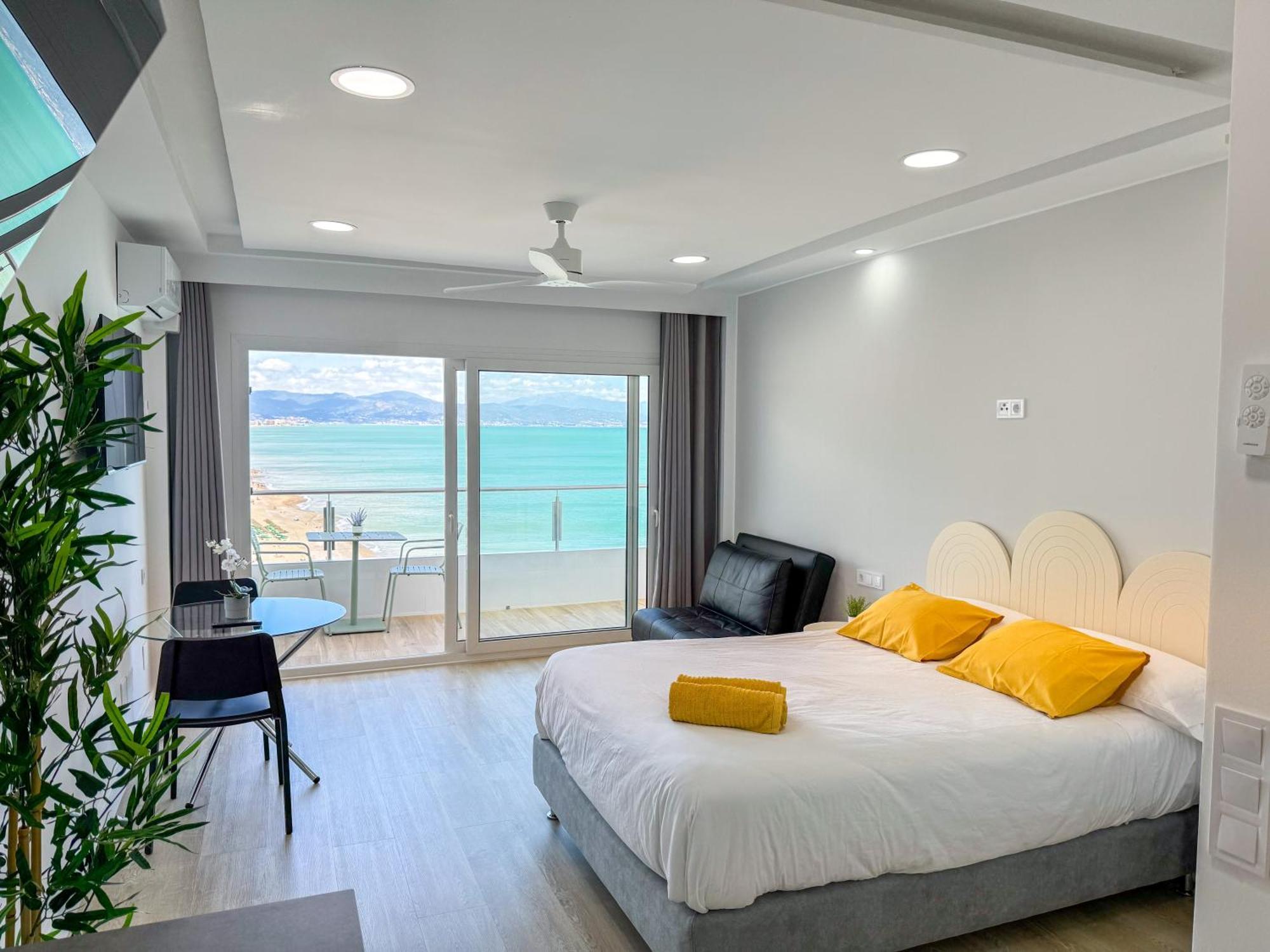Spectacular Sea Views Torremolinos Apartment Ngoại thất bức ảnh
